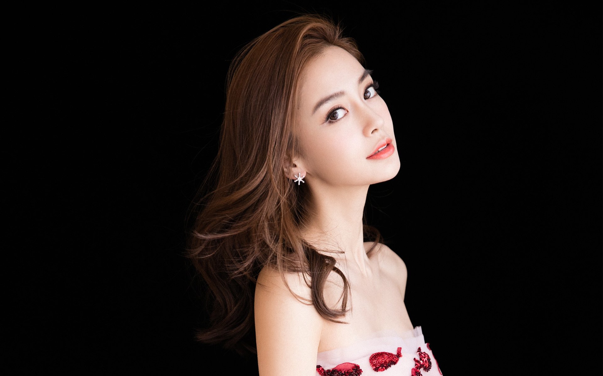 《绝地求生》赛事观众职业分布:学生、白领与自由职业者的电竞参与